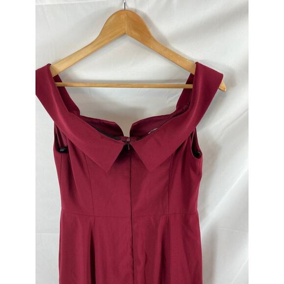 Dessy Collection Vivian Diamond Notched Off the Shoulder Crepe Gown size 10 - Picture 6 of 6